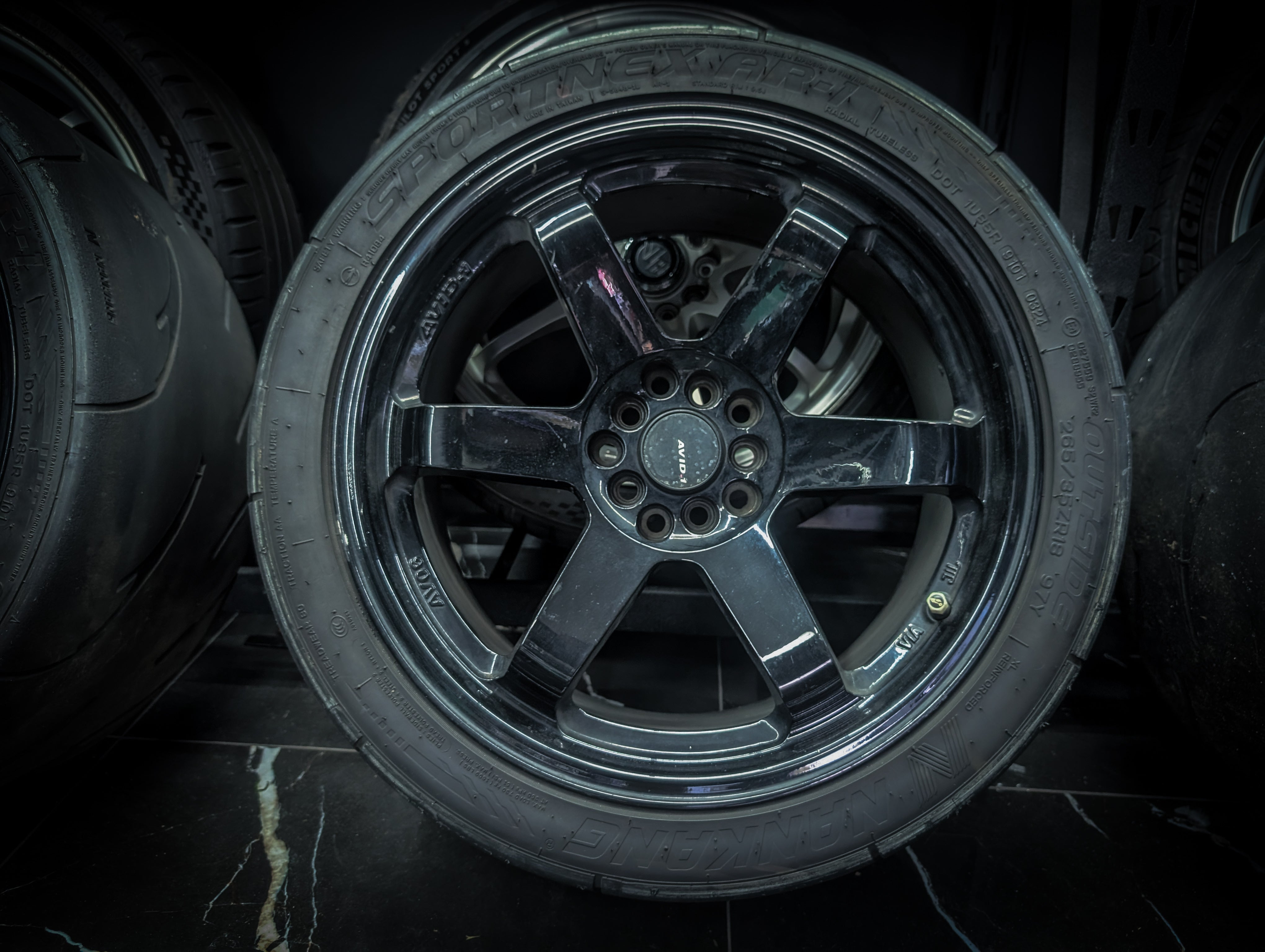 18" Gloss Black AVID.1 Wheels x 4