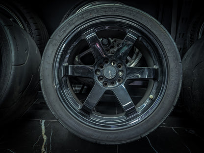 18" Gloss Black AVID.1 Wheels x 4