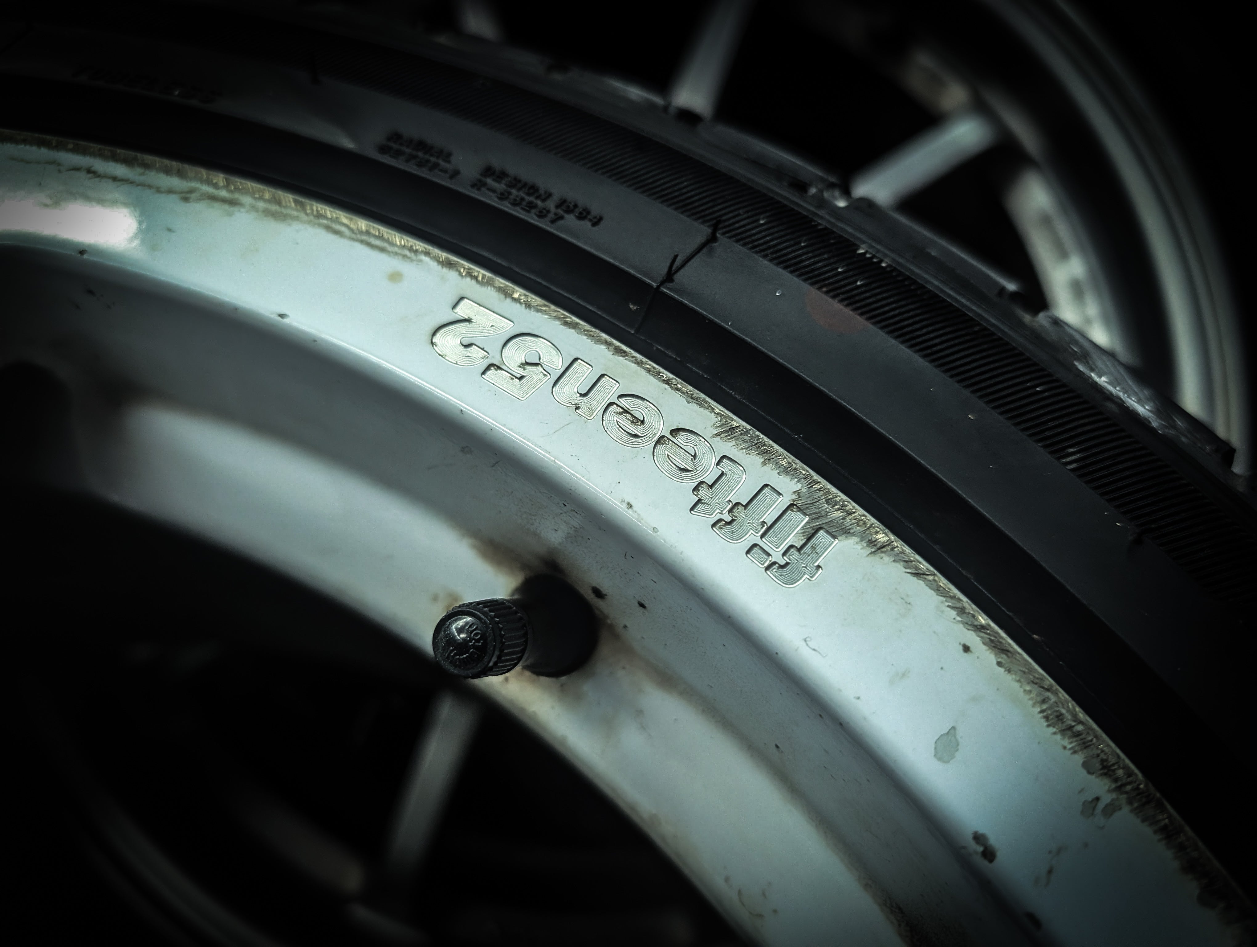 18" Fifteen Fifty Two TARMAC White Wheels x 2