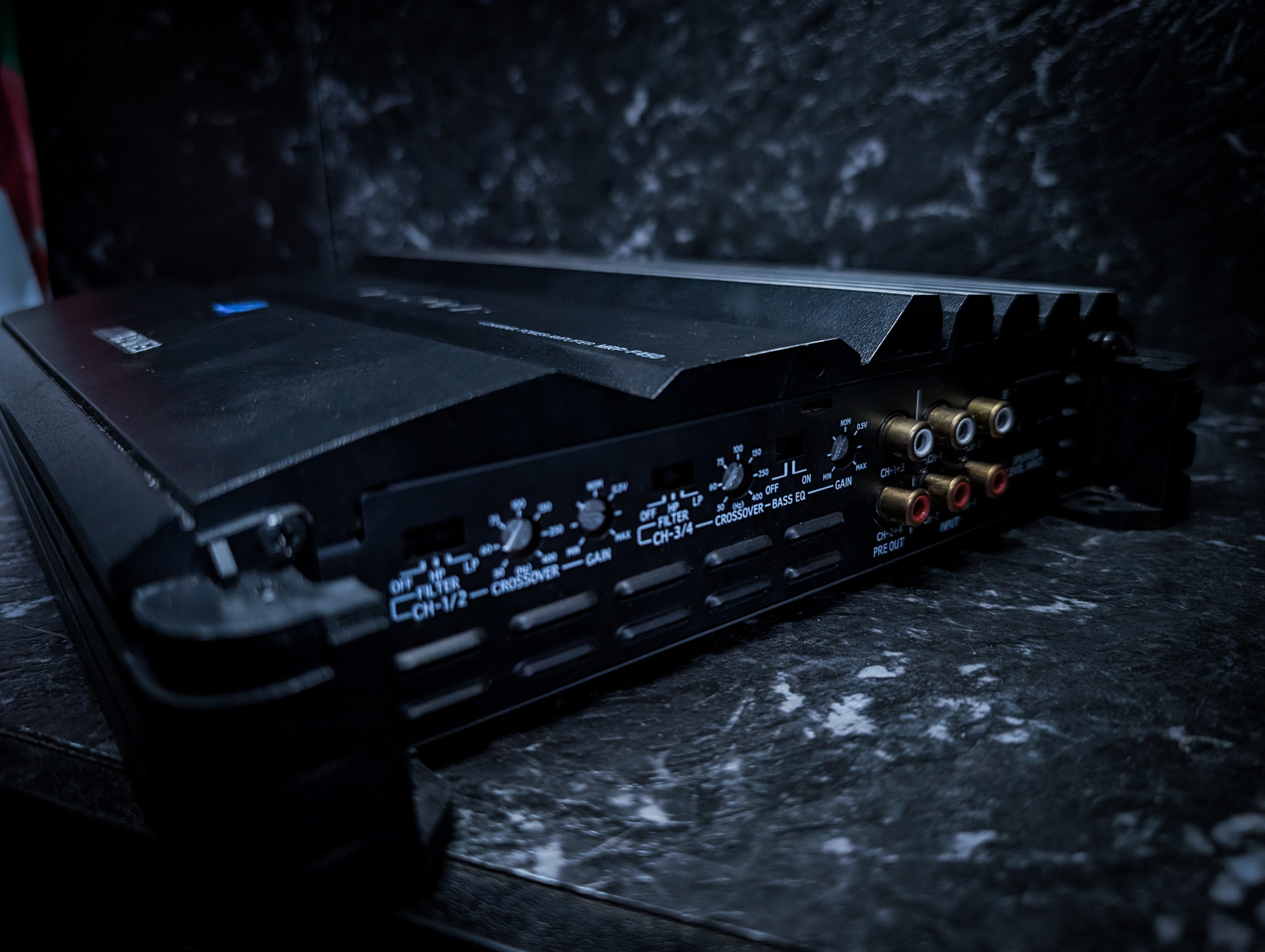 ALPINE V Power 450watt 4 Channel Amplifier