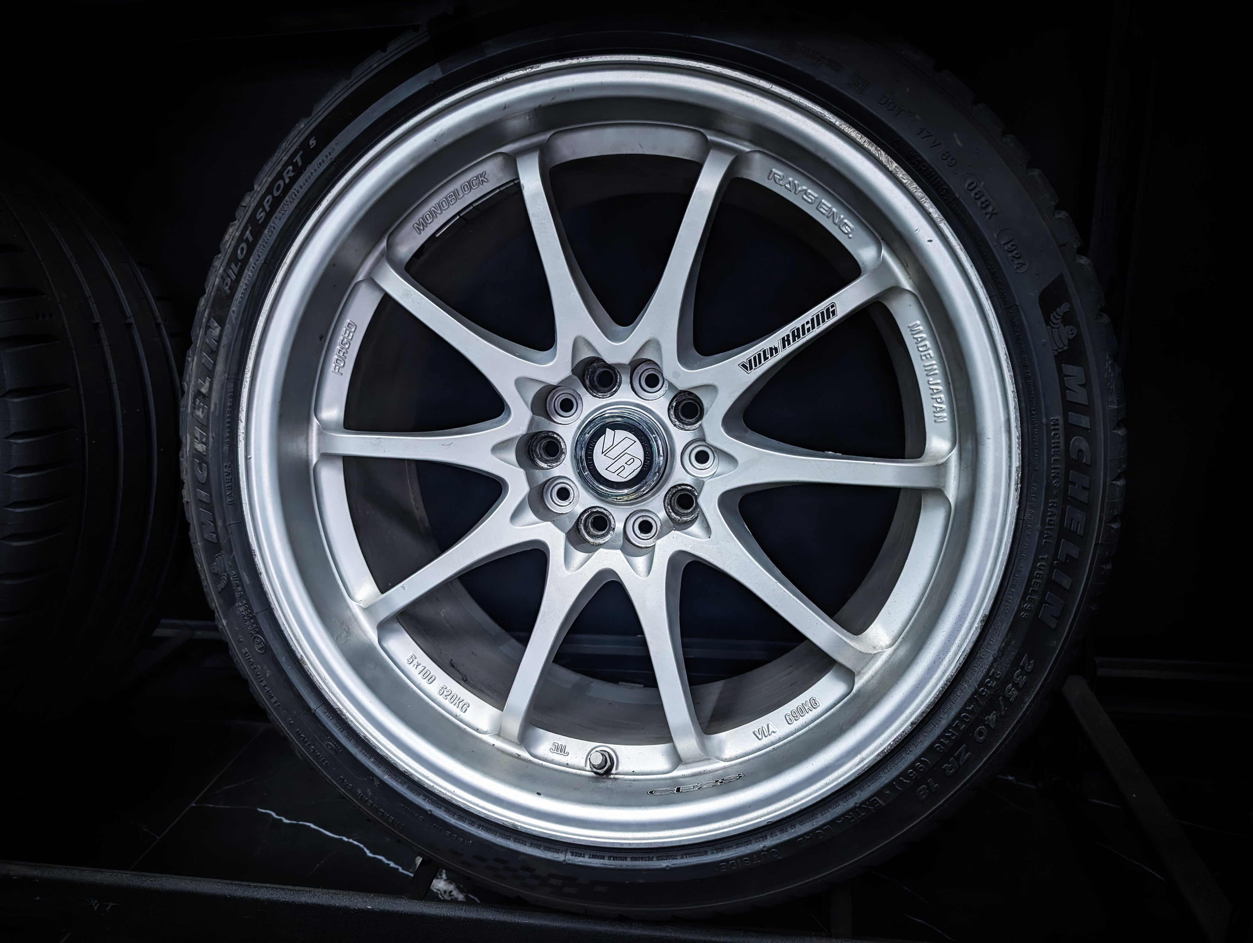 18" VOLK RAYS CE28 Silver Staggared Wheels x 4