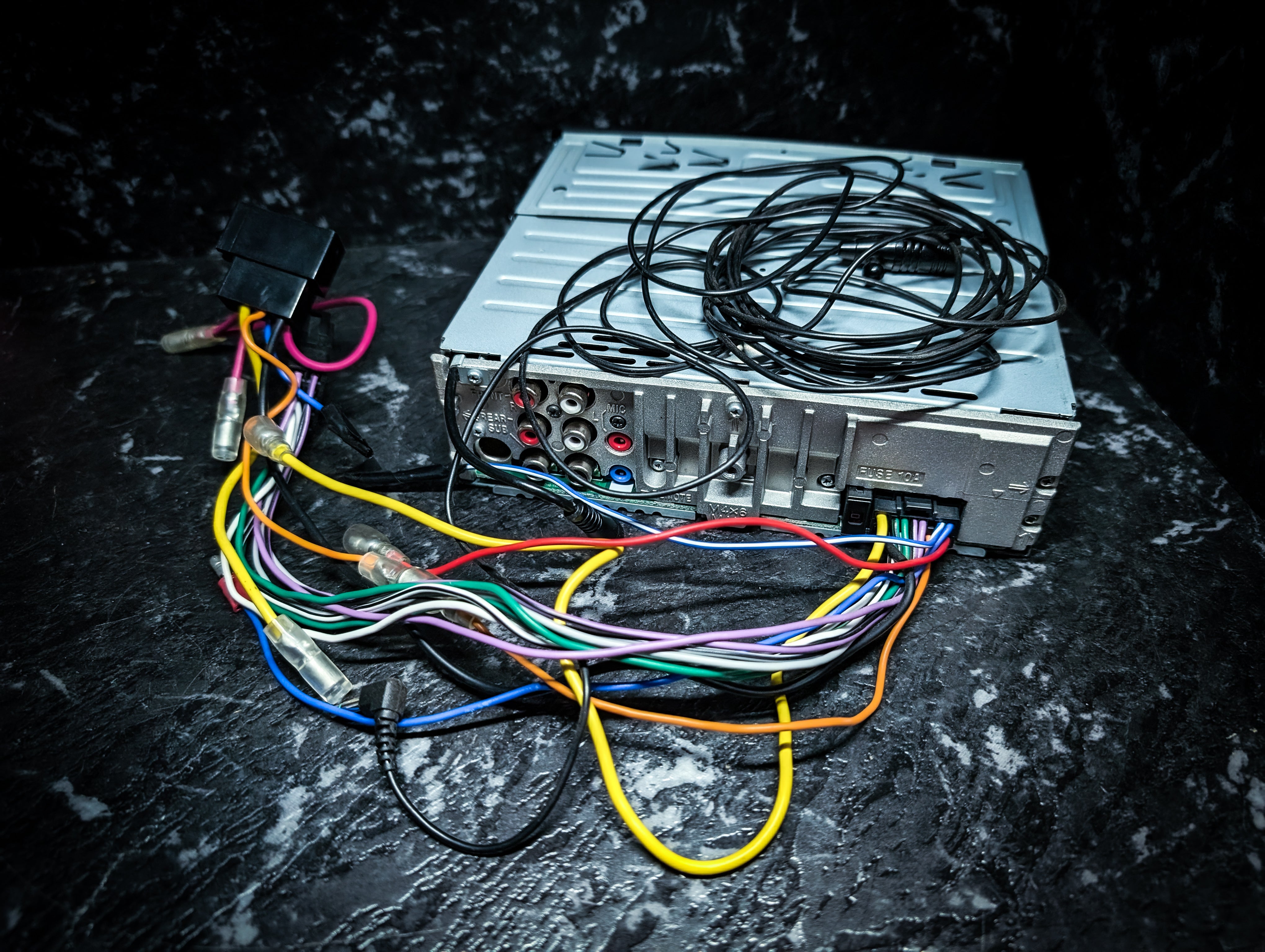 ALIPINE Bluetooth Single Din Car Stereo