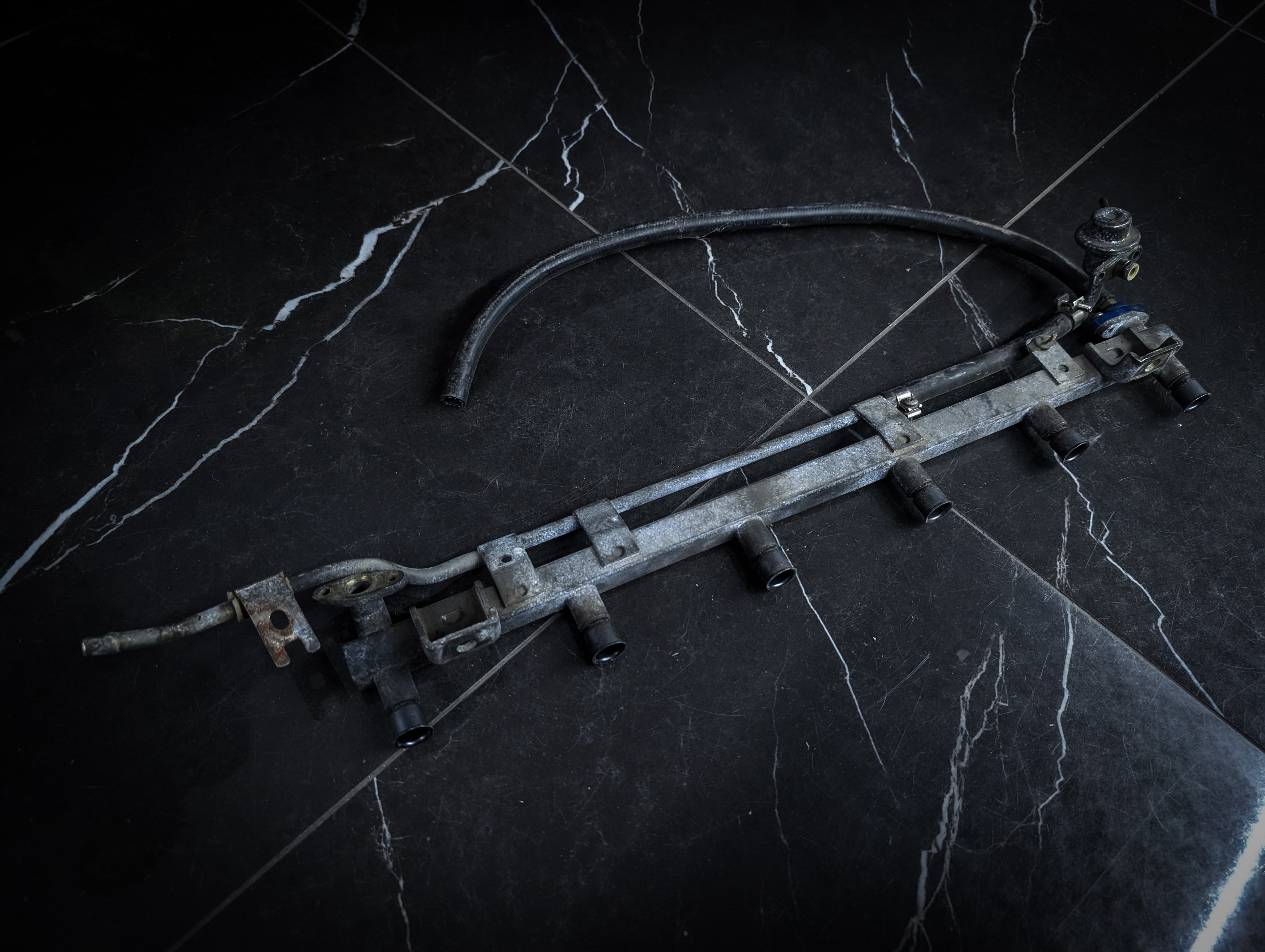 NISSAN R32 GTST RB20DET Fuel Rail With Bosch Injector Spacers