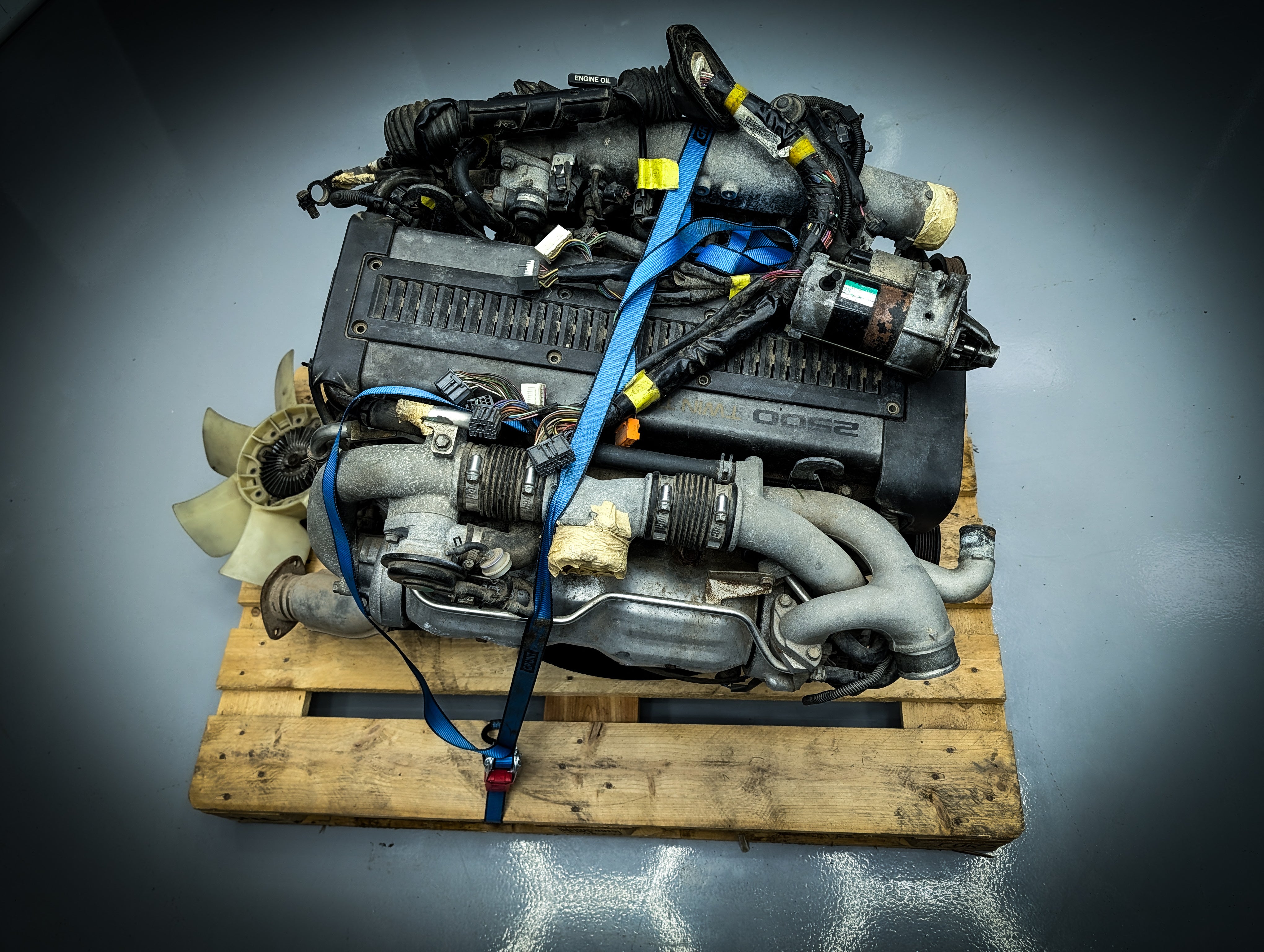 Toyota Soarer 1JZ non VVTI 2.5L Twin Turbo Motor + R32 GTR Gearbox Modified to Suit 1JZ