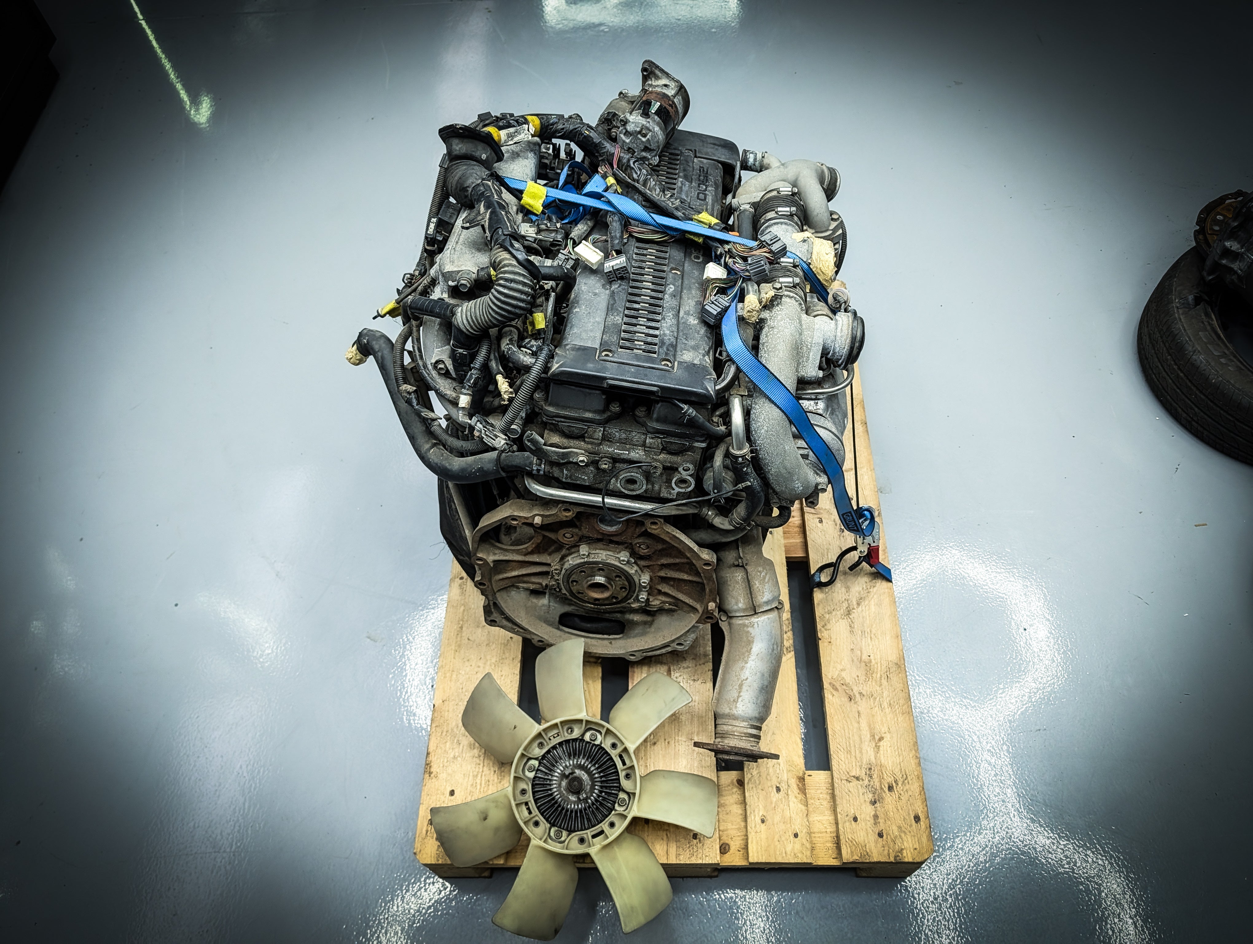 Toyota Soarer 1JZ non VVTI 2.5L Twin Turbo Motor + R32 GTR Gearbox Modified to Suit 1JZ