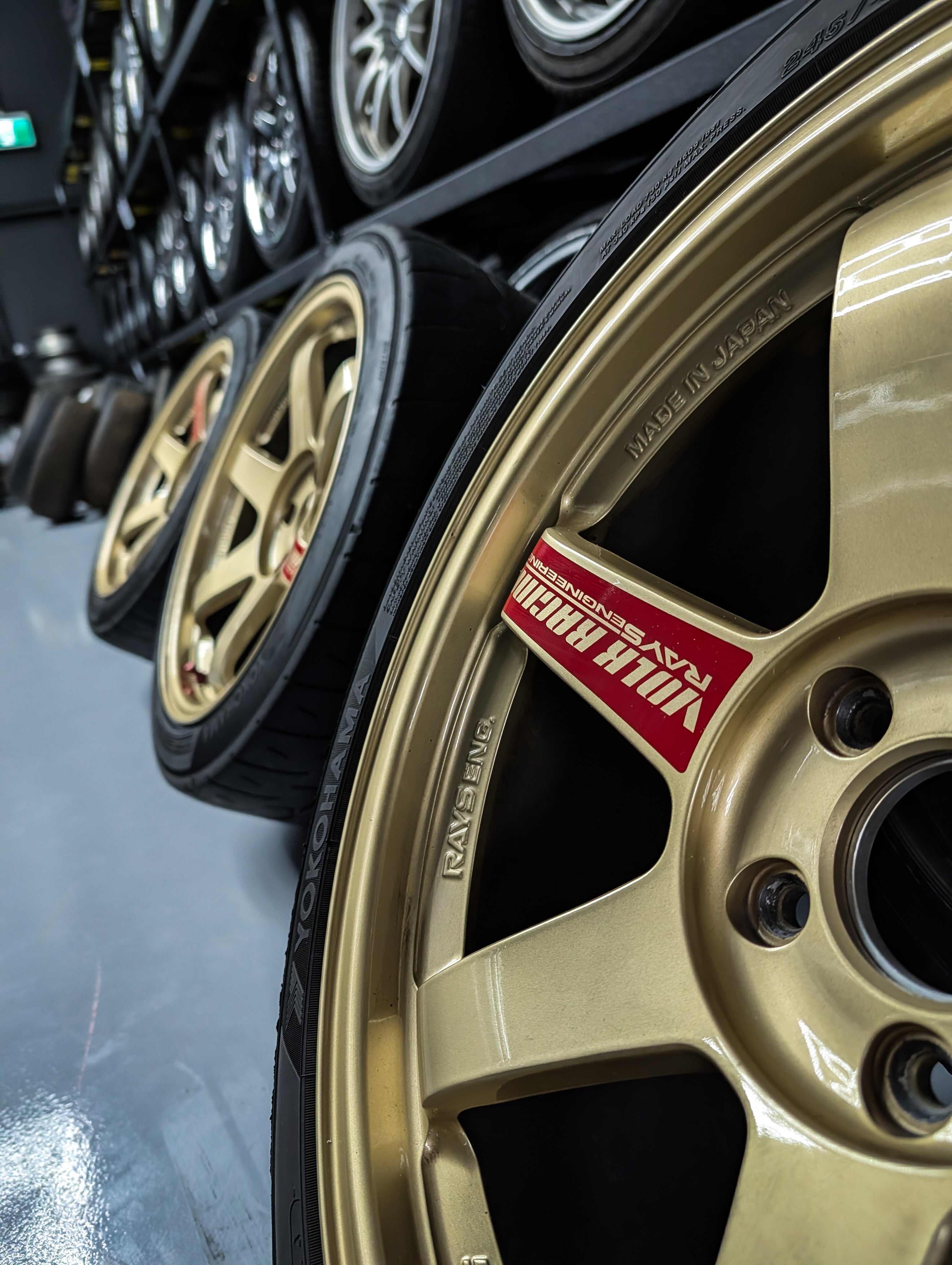 18" Volk Rays TE37 SL Gold Wheels x 4