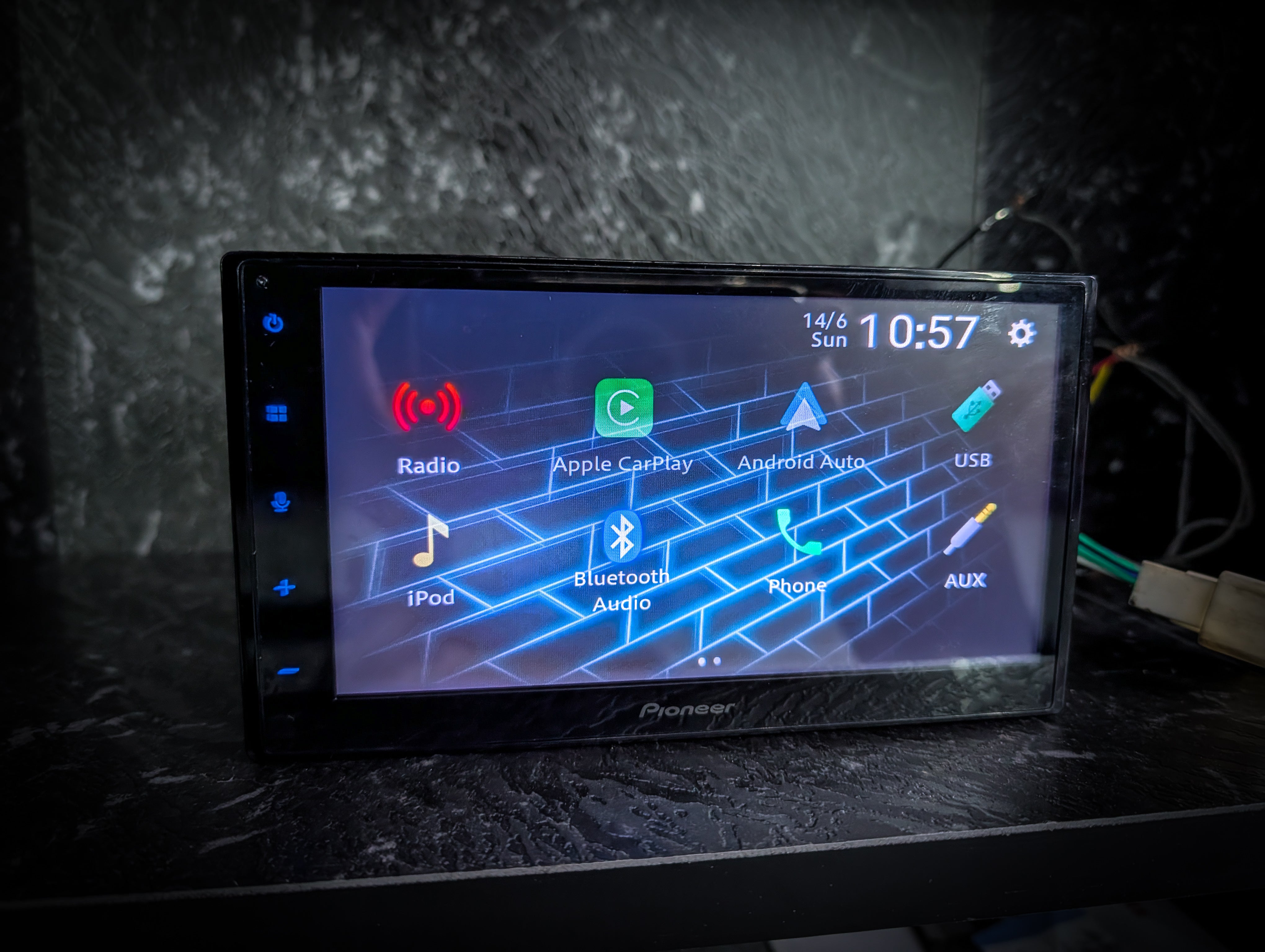 PIONEER Bluetooth/Android Auto/Apple Car play Touchscreen Double Din Car Stereo (Copy)