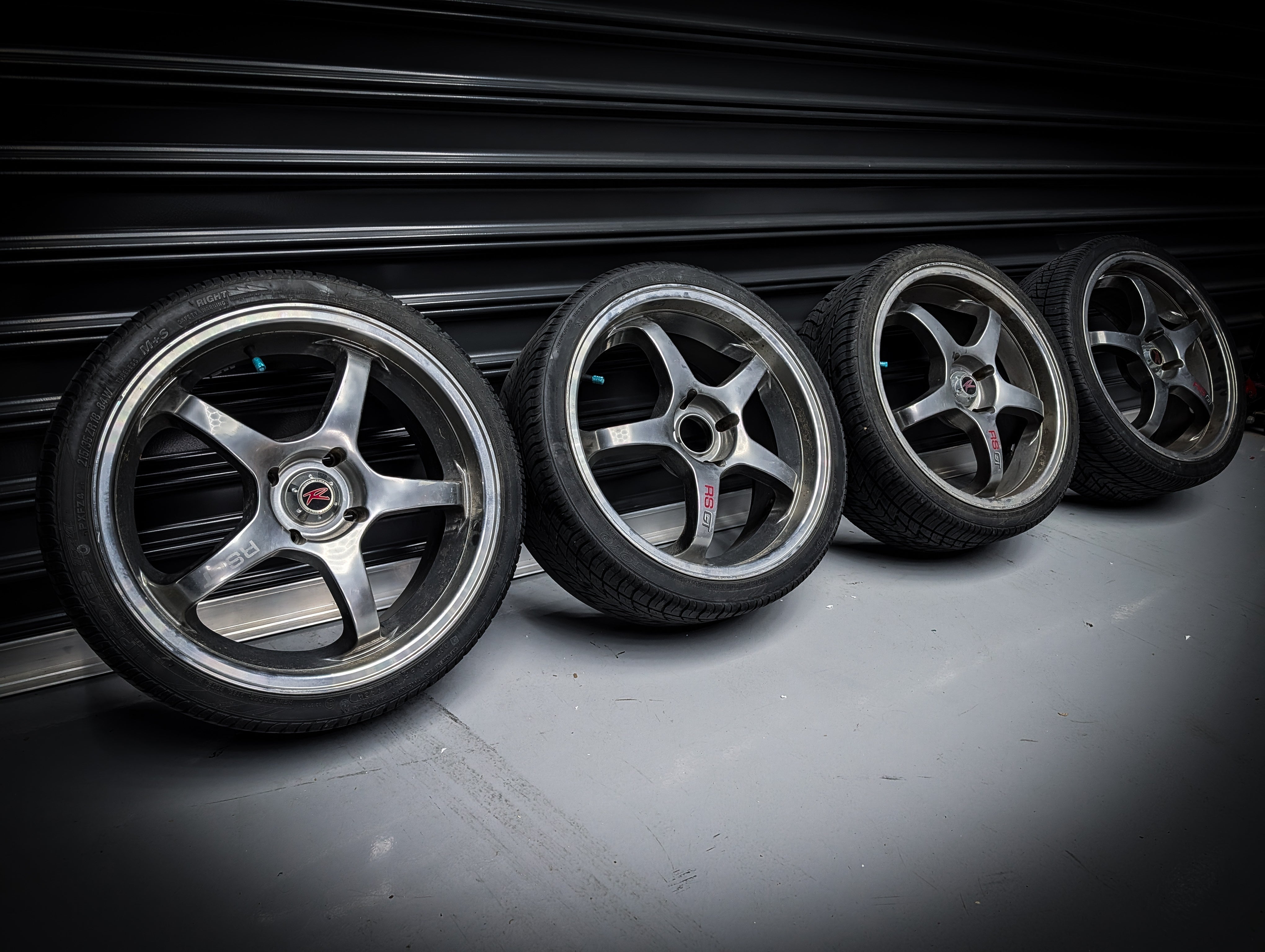 18" RS GT Racing Wheels x 4
