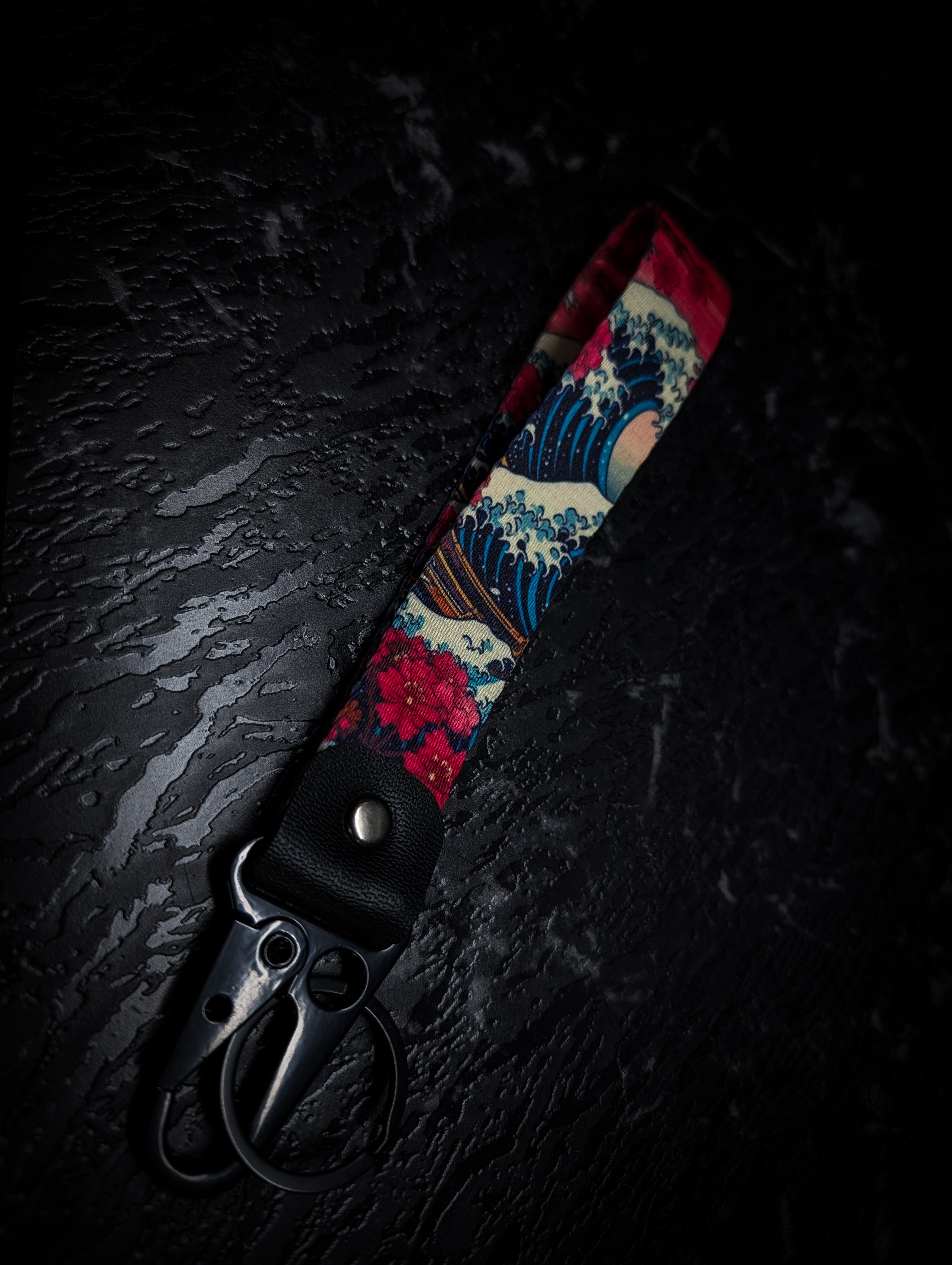 Japanese Kanagawa Pink Wave Key Latch
