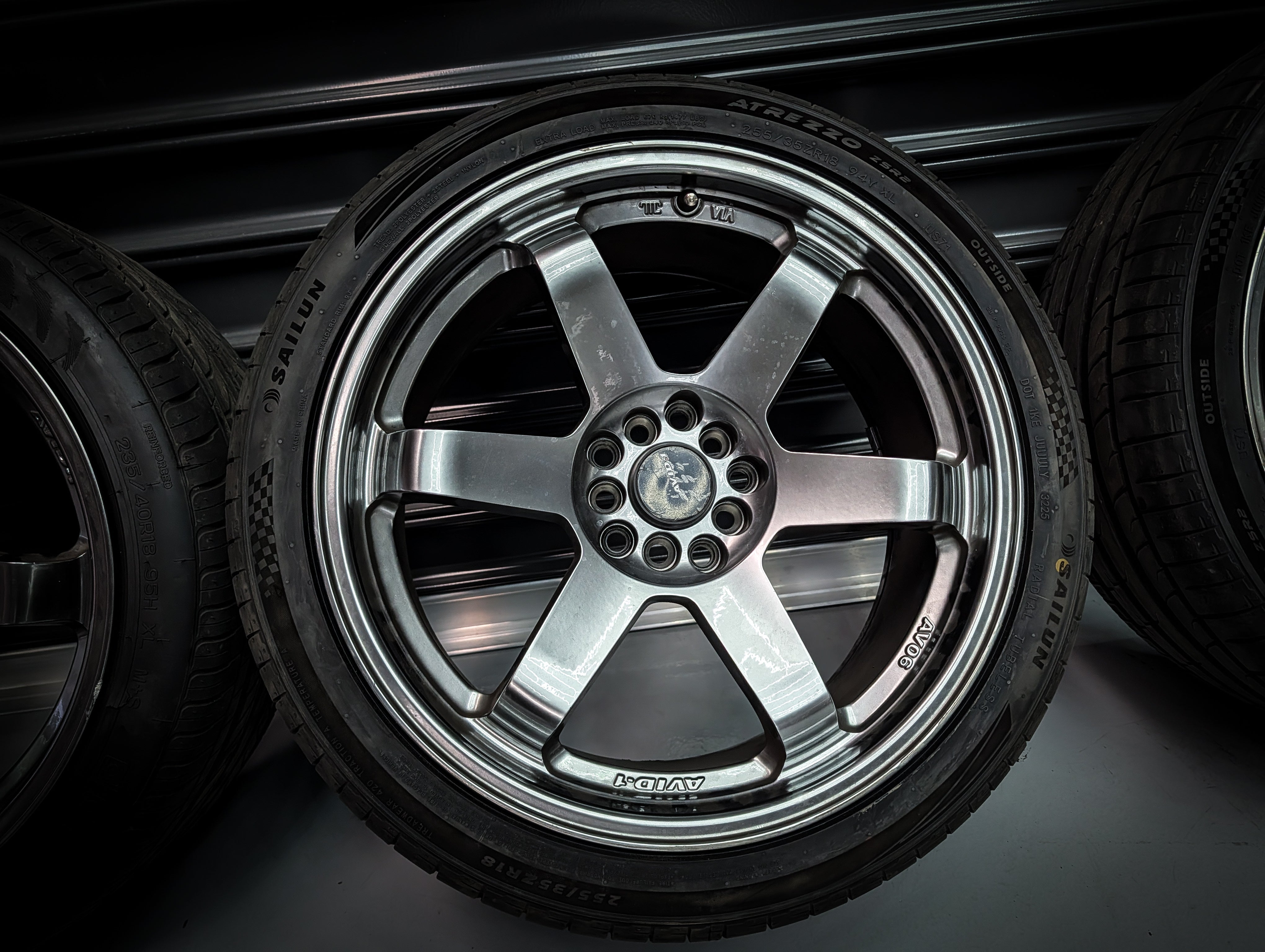 18" AVID 06 Gunmetal Wheels x 4