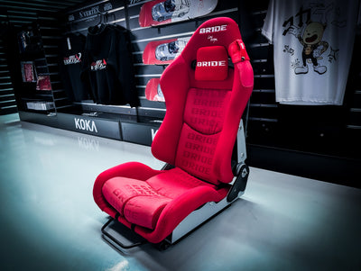 RED | BRIDE Low Max Universal Aftermarket Bucket Seat