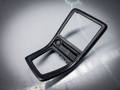 R32 Skyline Manual Centre Dash/Radio Surround and Coin Tray