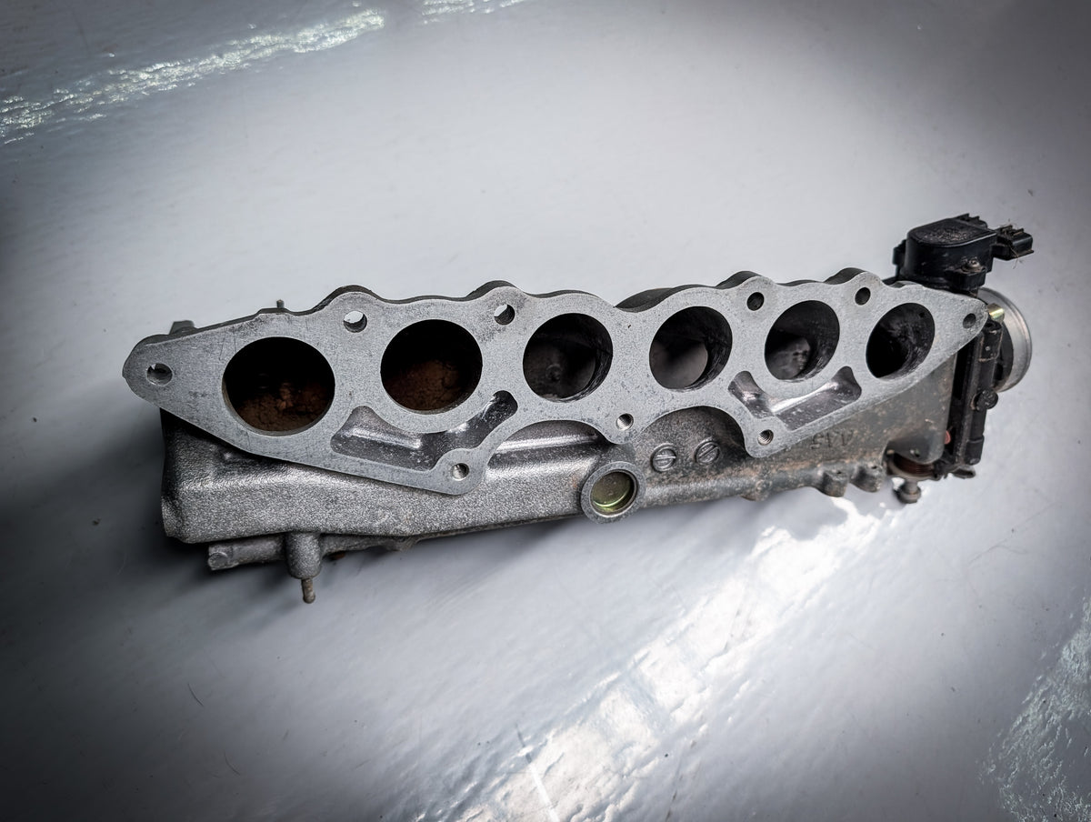 Nissan RB25DET NEO Forward Facing Manifold Cut and Shut + Throttle Body