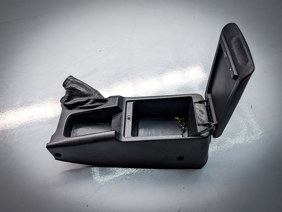 R32 Skyline Centre Console and Hand Brake Boot