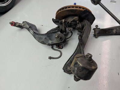 NISSAN SKYLINE R32 Gtst Front Hubs and Knuckles