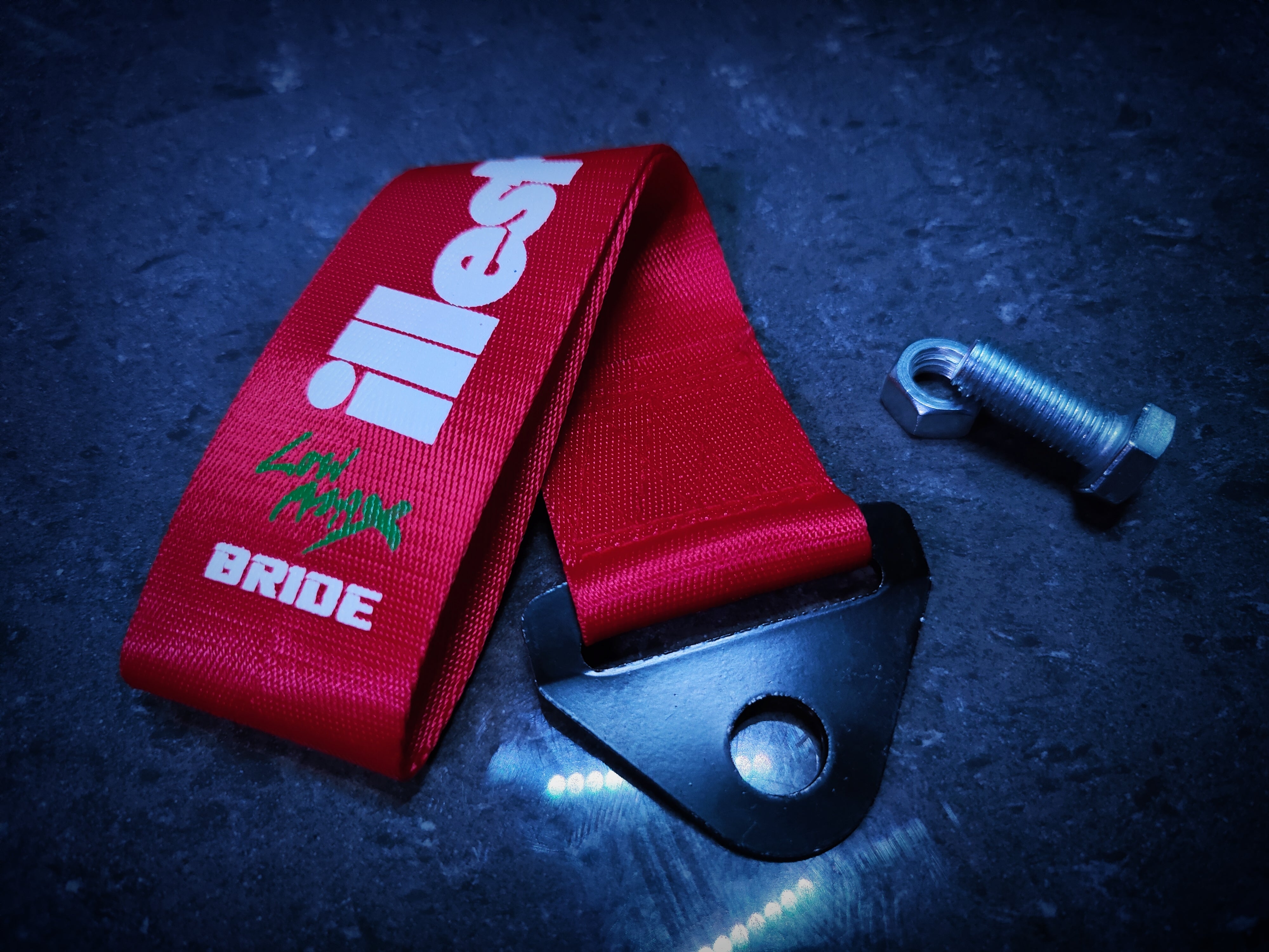 Illest BRIDE Tow Strap RED